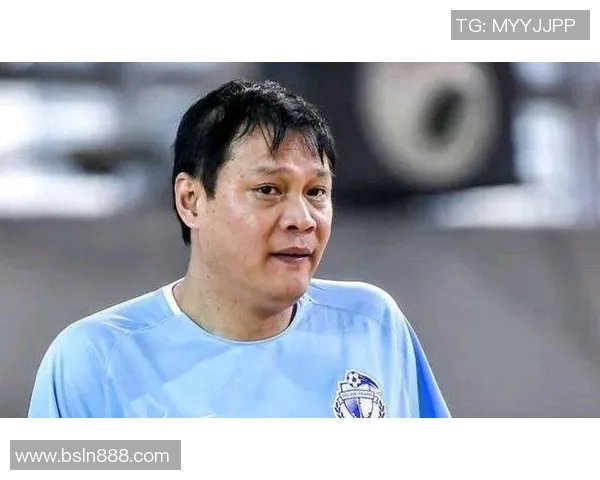 世界足球明星假摔现象探讨与背后原因分析 世界足球明星假摔现象探讨与背后原因分析